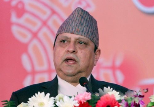 पूर्वराजा ज्ञानेन्द्रद्वारा राप्रपाका नेतासँग लन्च मिटिङ
