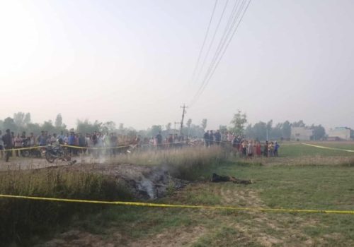 बेलौरीमा जलेको अवस्थामा मोटरसाइकल र शव फेला