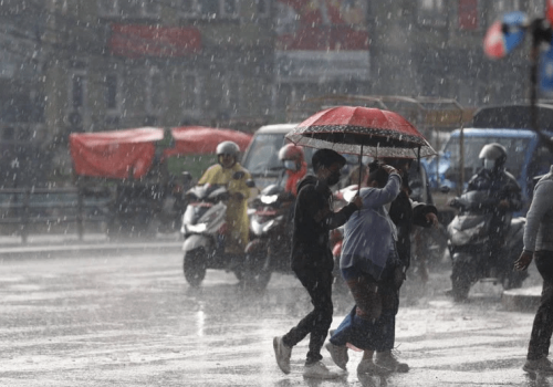 “मनसुन नजिकिँदै, सरकारको ढिलासुस्तीले जोखिम बढ्दो