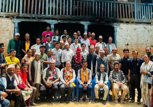रास्वपाका पालिका सभापति कृष्ण पाण्डे एमालेमा प्रवेश, विशाल भट्टराईद्वारा स्वागत