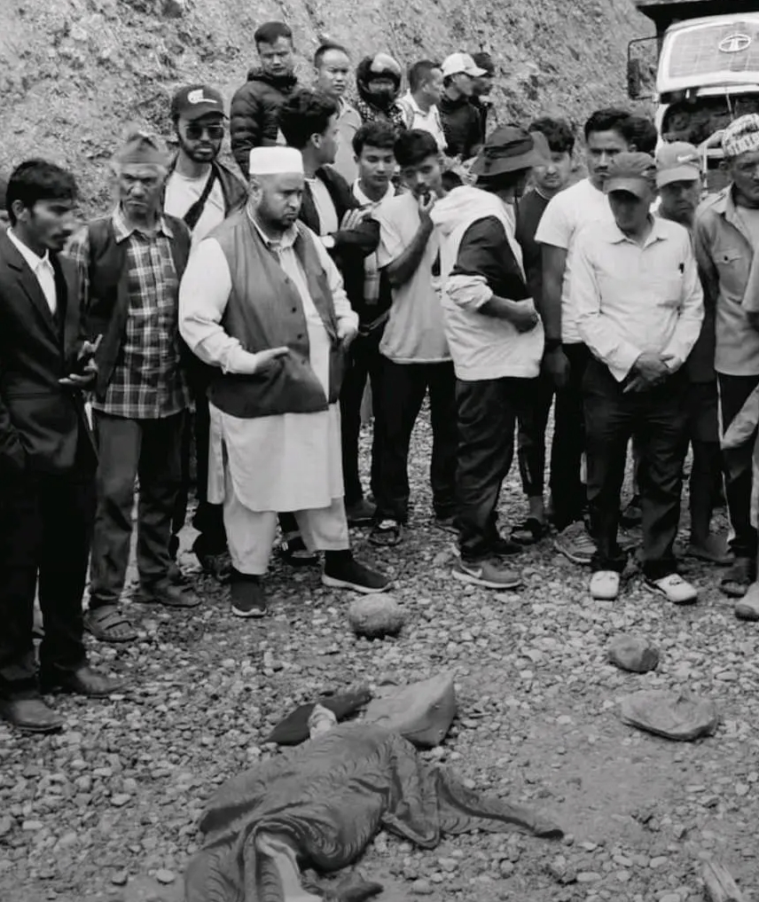 गोरखामा बसको ठक्करबाट चार वर्षीया बालिकाको मृत्यु