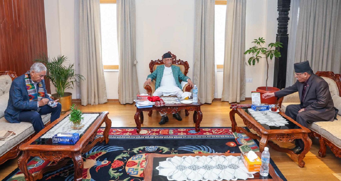 शीर्ष नेताहरूको छलफल : गृहमन्त्रीको राजीनामा माग्ने माओवादीको अडान कायमै