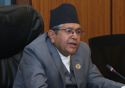 प्रधानमन्त्रीको सम्बोधनअघि सभामुखले रास्वपासँग गरे शान्तिपूर्ण छलफलको आग्रह