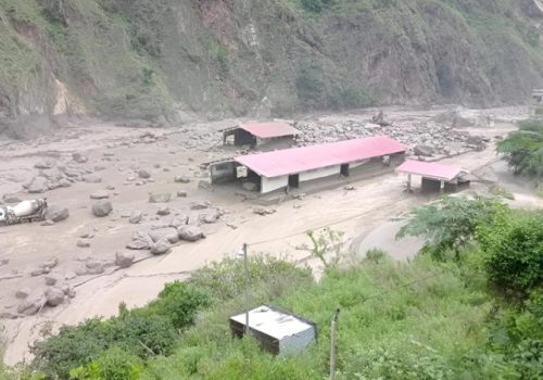 रसुवाको टिमुरे सुक्खा बन्दरगाहमा बाढीको ठूलो प्रकोप, १४ कामदार बेपत्ता