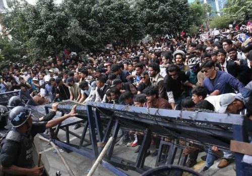 निषेधित क्षेत्र तोड्दै जेनजी संसद् भवनमा