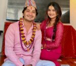 एलिना चौहानले अमेरिकामै प्रताप दासलाई भाइटीका लगाइन्, भनिन् – ‘दाजुभहिनी भनेर प्रमाणित गर्नुपर्ने हाम्रो समाज’