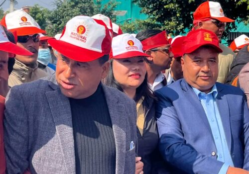 एमाले युवामार्फत काठमाडौंमा प्रदर्शन, बस्नेतको कठोर संदेश- ‘जेनजीलाई बहाना बनाउनेहरूलाई प्रत्युत्तर दिइन्छ’