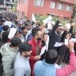 महाधिवेशनको माग गर्दै कांग्रेस केन्द्रीय कार्यालयमा युवा कार्यकर्ताद्वारा तालाबन्दी