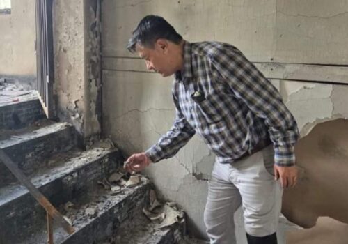 पूर्वकार्यकारी निर्देशक हितेन्द्रदेव शाक्यको घर डढेपछि भावुक प्रतिक्रिया: ‘मैले के बिराएँ ?’