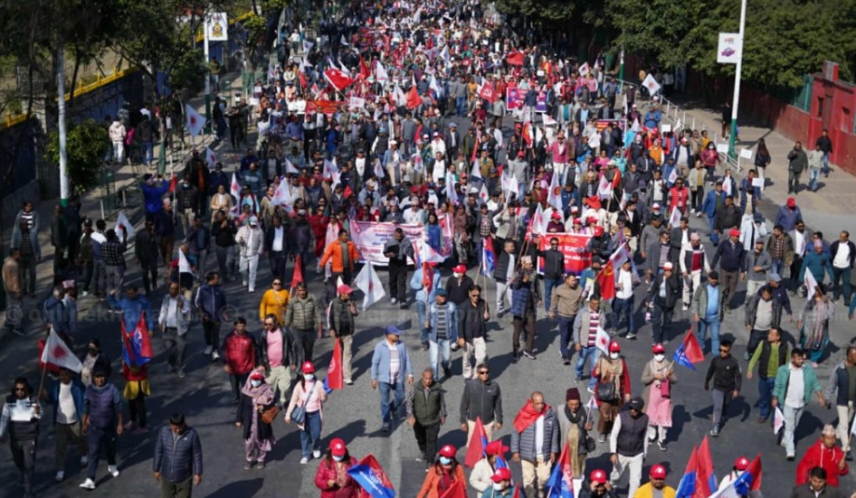 भृकुटीमण्डपमा एमाले कार्यकर्ताहरूको भीड बाक्लिँदै, सवारी आवागमन डाइभर्सन