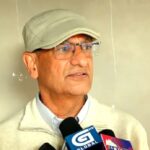 घर र आमा दुवै गुमाएको पीडा आयोगसमक्ष पोख्दै रमेश लेखक