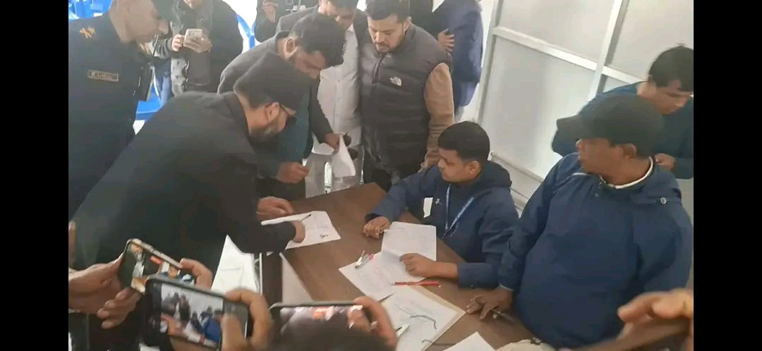 झापामा बाजागाजासहित बालेनको मनोनयन दर्ता