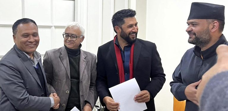 रास्वपामा शक्ति बाँडफाँट टुङ्ग्याउँदै, उनेपाको नाम बेलुकासम्म