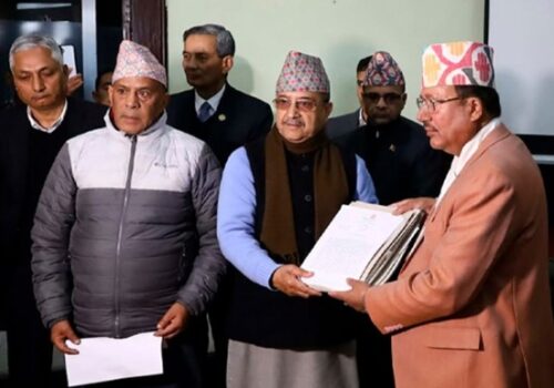 विशेष महाधिवेशन विवाद: देउवा समूहद्वारा ८८५ हस्ताक्षर फिर्ताको प्रमाण आयोगमा पेश