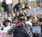 भाषा पास, भविष्य अड्कियो: कोरिया जान नपाएपछि माइतीघरमा प्रदर्शन