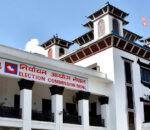 निर्वाचन आयोगले तोक्यो राष्ट्रिय झण्डा प्रयोगको मापदण्ड, कति ओटा सम्म प्रयोग गर्न पाइने?