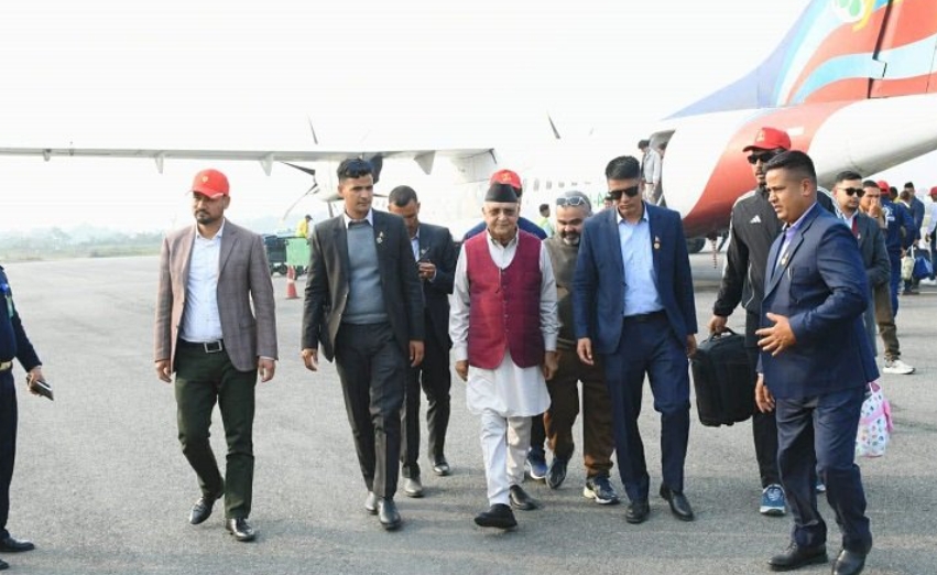 चुनावी गतिविधि तीव्र पार्दै झापा पुगे केपी शर्मा ओली