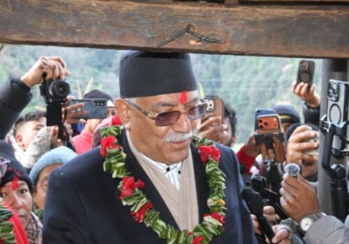 पुरानो आश्रयस्थलमा पुगे प्रचण्ड, विगत सम्झिँदा भक्कानिए