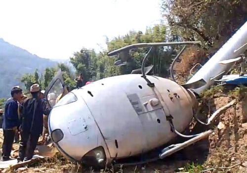 खोटाङमा एयर डाइनेष्टिको हेलिकप्टर दुर्घटना, एक जना घाइते