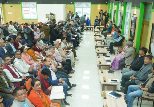 कांग्रेस केन्द्रीय बैठकमा गगन थापाको राजीनामा फिर्ता हुनुपर्नेमा सहमति