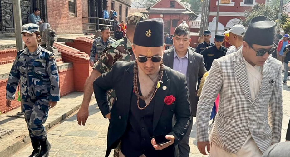 हनुमान जयन्तीमा पशुपति पुगे गृहमन्त्री गुरुङ