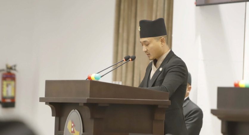 गृहमन्त्री गुरुङद्वारा दुई अध्यादेश संशोधन प्रस्ताव प्रतिनिधिसभामा प्रस्तुत