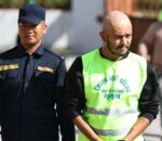 हत्कडी लगाएर बलेलाई सरकारी वकिलको कार्यालयमा लगियो