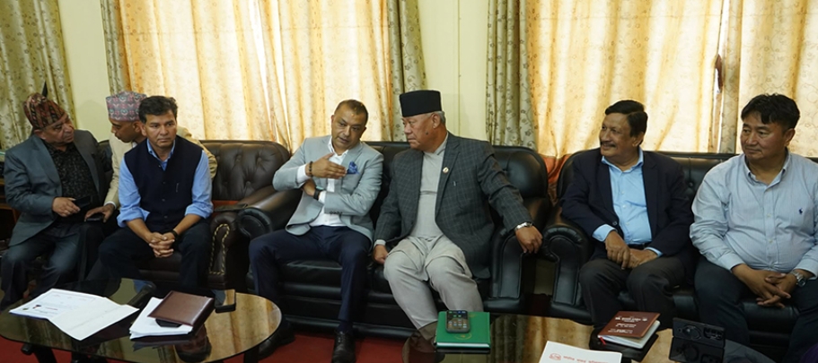 कांग्रेस संसदीय दलको बैठक सुरु, आङ्देम्बे नेता चयन हुने तयारी