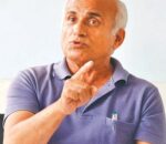 सरकारलाई डा. केसीको प्रश्न– कानुनअनुसार चल्ने कि मनलाग्दी गर्ने ?