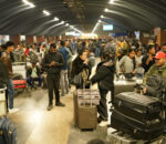 विमानस्थलमा अनियन्त्रित भीड बढेपछि कडा कदम : एक यात्रुको बिदाइमा बढीमा ३ जनामात्र आउन पुनः कडा निर्देशन