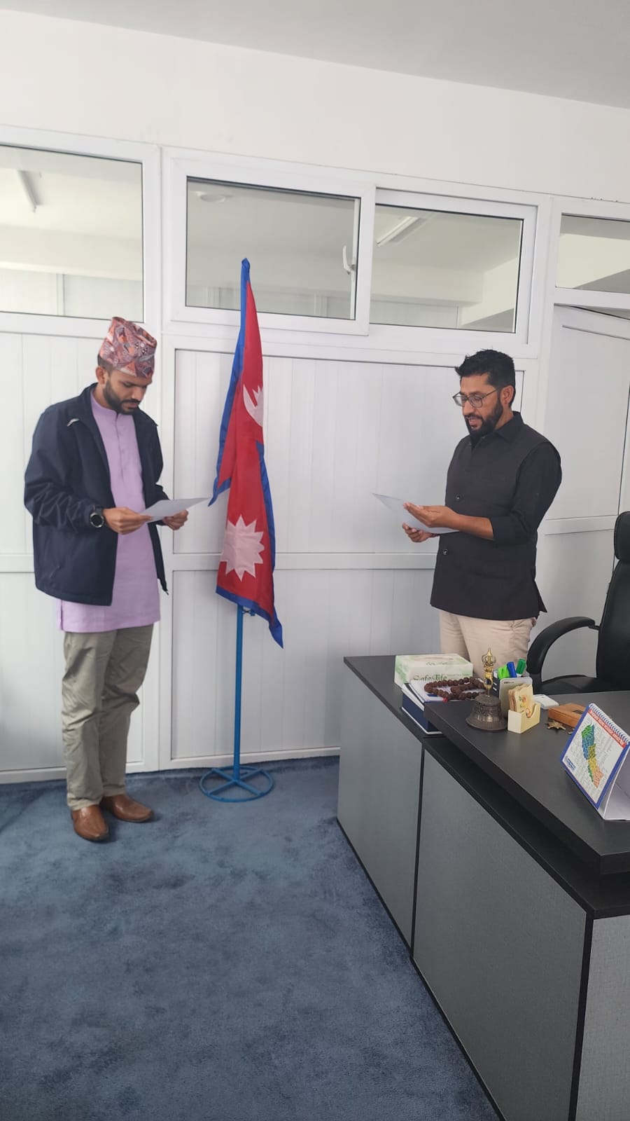 रास्वपा सचिवालयमा सागर ढकालको औपचारिक प्रवेश, लिए शपथ
