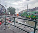 पोखरा महानगरले स्थायी फोहोर प्रशोधन केन्द्र निर्माण योजना रोक्दा सडकमै फोहोर छरपस्ट