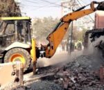 लालपुर्जा देखाएपछि विष्णुमती किनारमा डोजर रोकियो