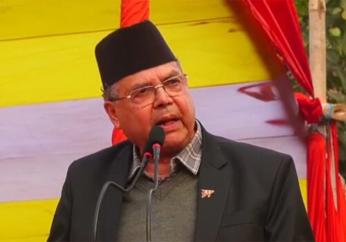 भ्रम फैलाएर राजनीति नगर्न झलनाथको चेतावनी, पार्टी फुटाउने चर्चा अस्वीकार