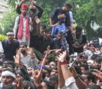 शिक्षामन्त्रीको राजीनामा माग्दै संसद्तर्फ अघि बढेका प्रदर्शनकारीमाथि प्रहरीको लाठीचार्ज, दिल्ली तनावग्रस्त
