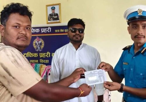 भाइरल भिडियोपछि सांसद बब्लु गुप्तालाई ट्राफिक कारबाही, ५ सय रुपैयाँ जरिबाना
