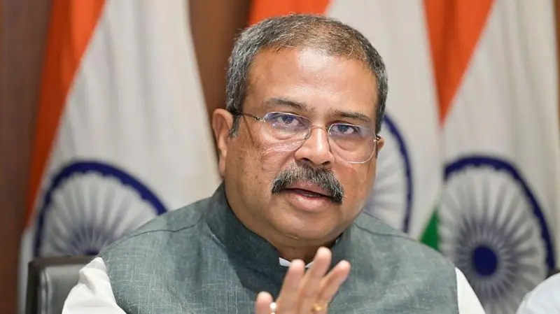 ३६ दिन लामो आन्दोलनपछि भारतीय शिक्षामन्त्री धर्मेन्द्र प्रधानको राजीनामा