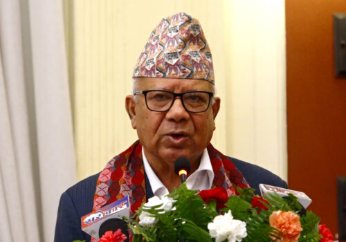 भदौ २४ को घटनाका दोषीलाई कारबाही गर्न माधव नेपालको माग