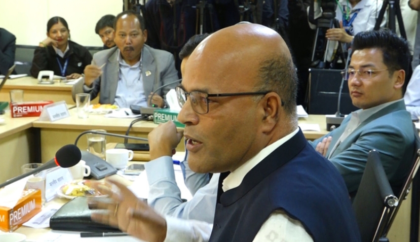 शिक्षा र रोजगारीलाई बेवास्ता गरेर सैन्य विस्तार गर्नु गलत नीति : सांसद अमरेशकुमार सिंह