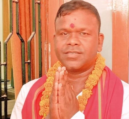 धनुषा ग्यास बिक्रेता संघका अध्यक्षको स्टोरमा प्रहरीको छापा, विभिन्न ब्रान्डका १३१ सिलिन्डर फेला