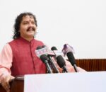 सिंहदरबारको नाम परिवर्तनबारे हरि ढकालको स्पष्टीकरण : ‘इतिहास मेटाउन होइन, बहस गर्न खोजेको हुँ’