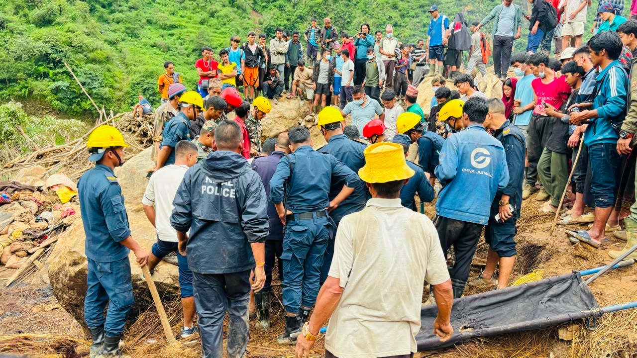 रोल्पामा दुई दिनमै पहिरोका कारण १५ जनाको मृत्यु, दुई जना अझै बेपत्ता